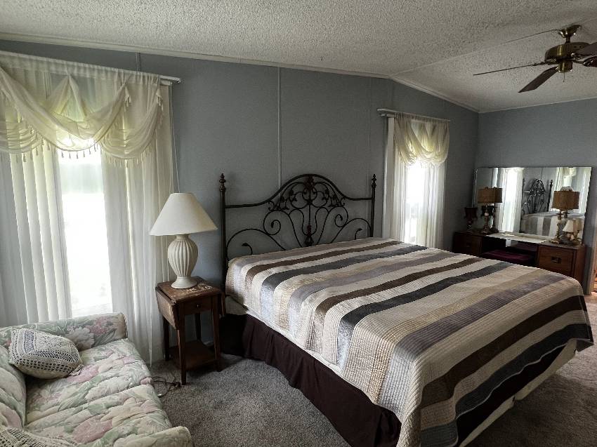 195 Fairway Circle a Winter Haven, FL Mobile or Manufactured Home for Sale